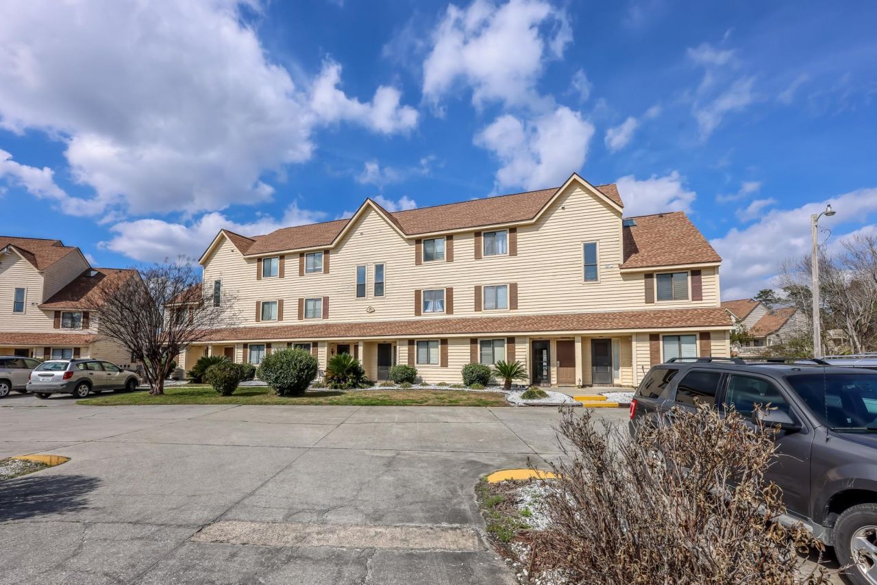 510 Fairwood Lakes  Photo 22