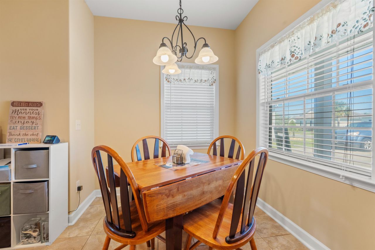 237 Cloverleaf Dr. Photo 10