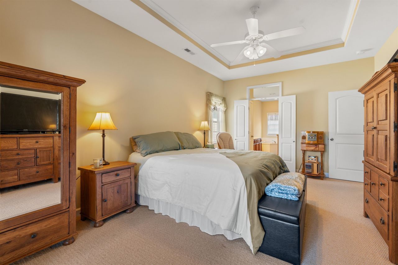 237 Cloverleaf Dr. Photo 13