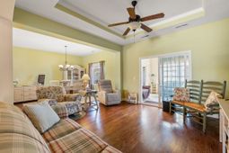 237 Cloverleaf Dr. photo 4