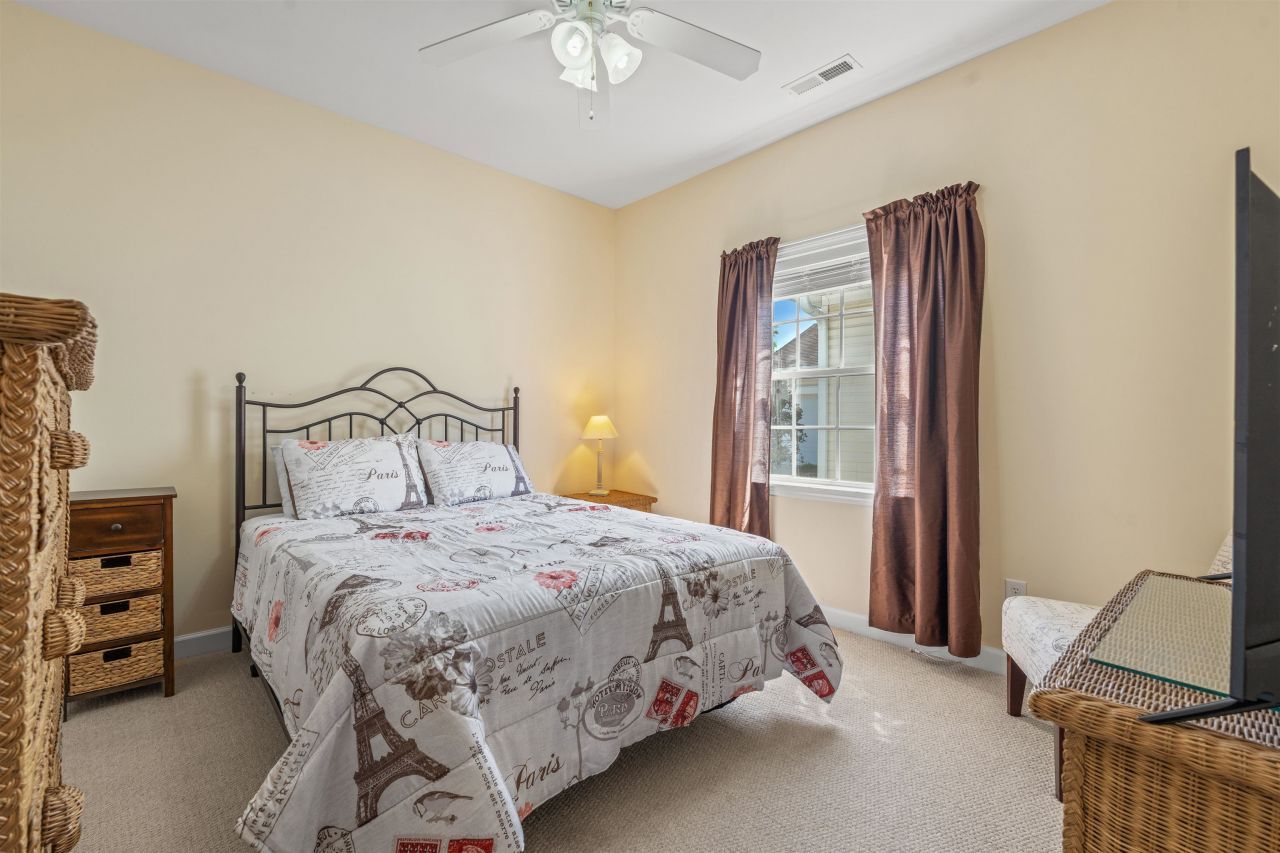 237 Cloverleaf Dr. Photo 24