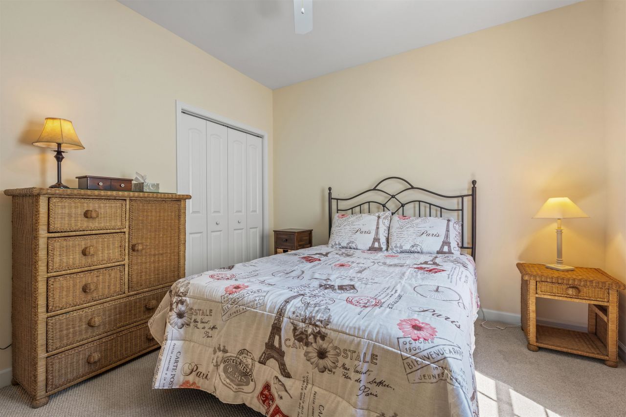 237 Cloverleaf Dr. Photo 26