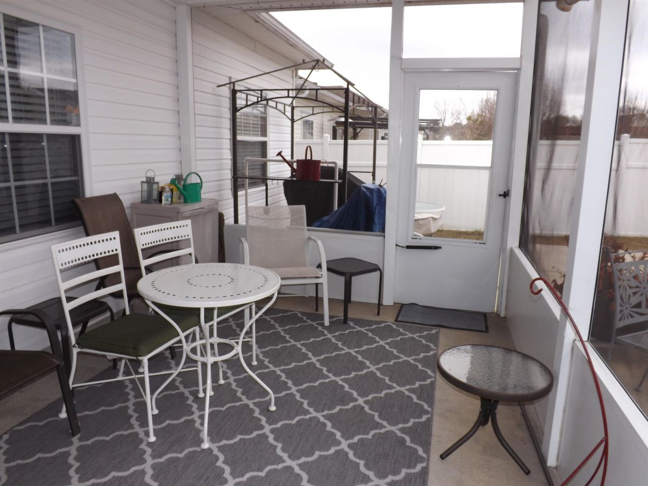 237 Cloverleaf Dr. Photo 27