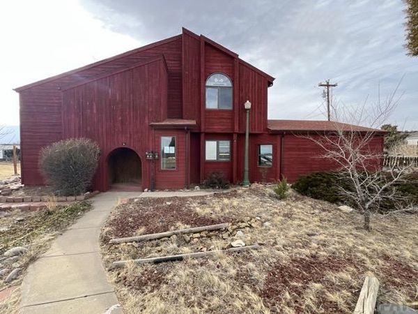 625 N Champa Ave, Walsenburg, CO 81089