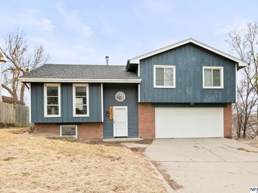 8345 Bedford Avenue , Omaha, NE 68134