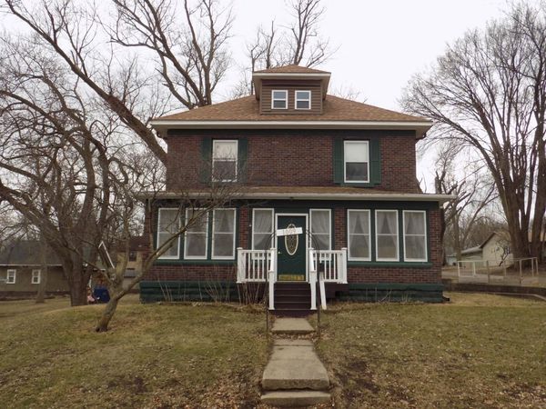 1009 South Street, Jackson, MN 56143