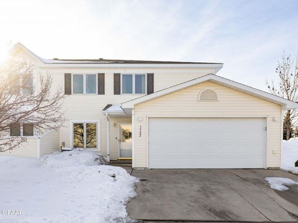 3982 MEADOW BROOK Court, Grand Forks, ND 58201