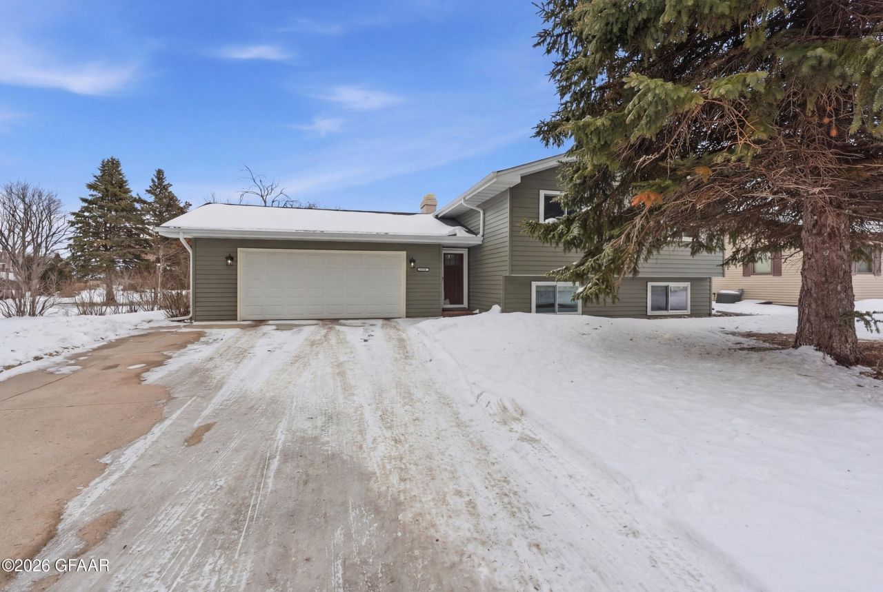 3515 CHERRY Street  primary photo