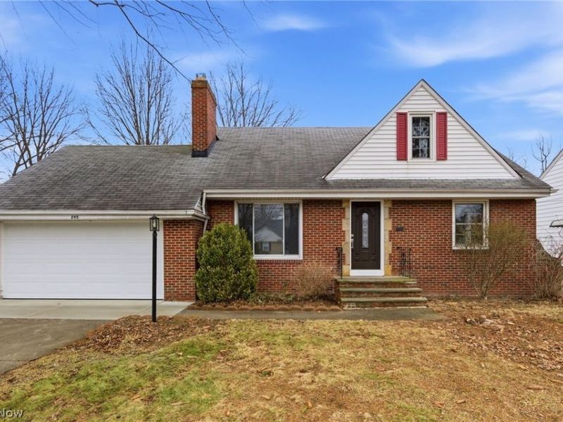 295 E 276th Street, Euclid, OH 44132 Photo 1