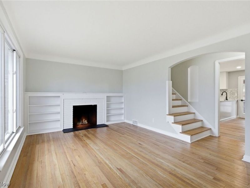 295 E 276th Street, Euclid, OH 44132 Photo 3