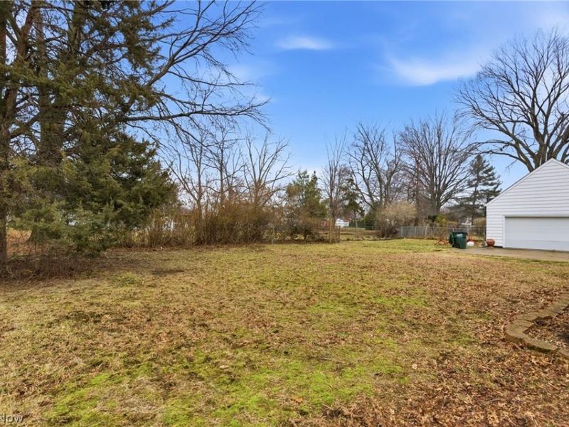 295 E 276th Street, Euclid, OH 44132 Photo 34