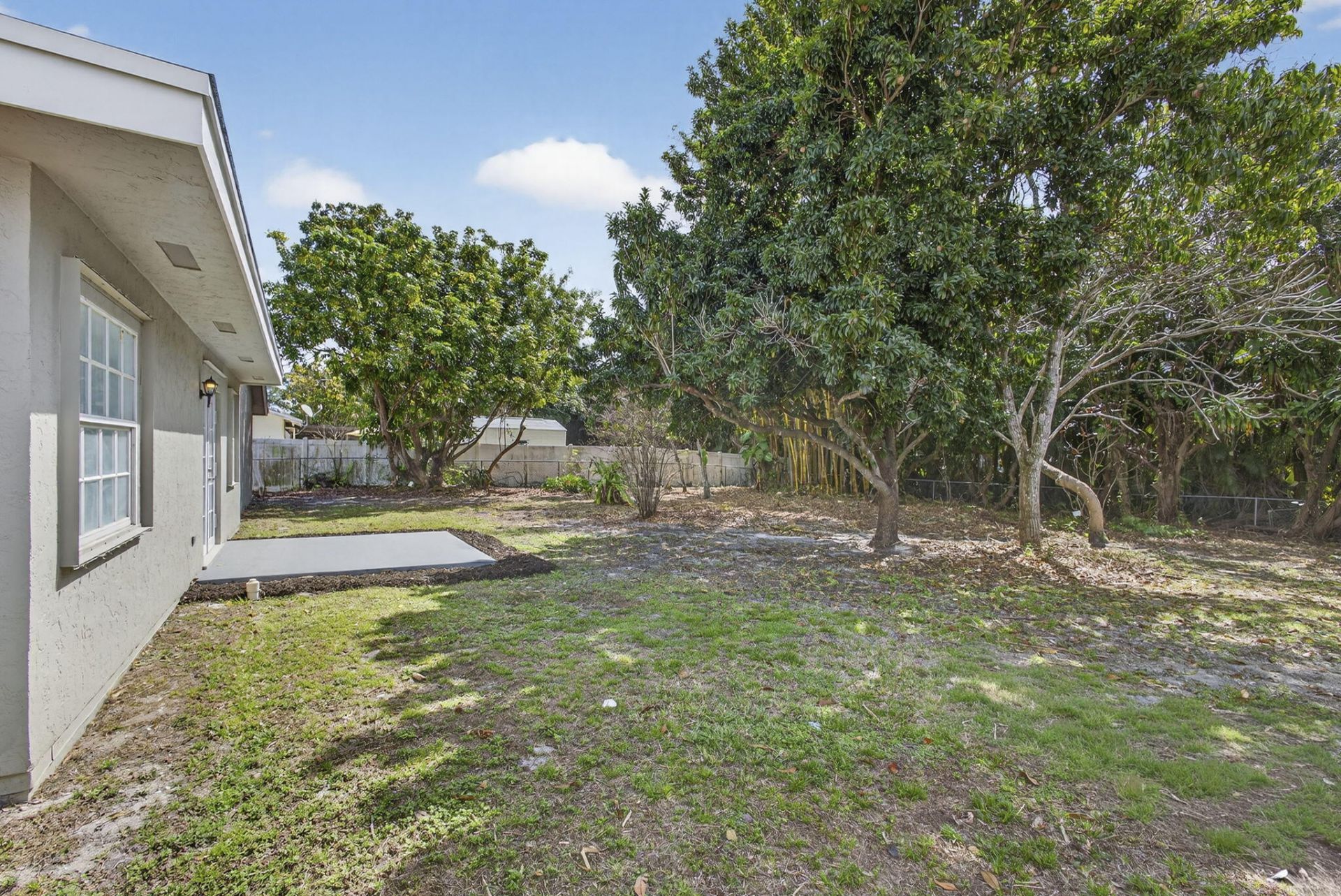 129 Bilbao Street, Royal Palm Beach, FL 33411 Photo