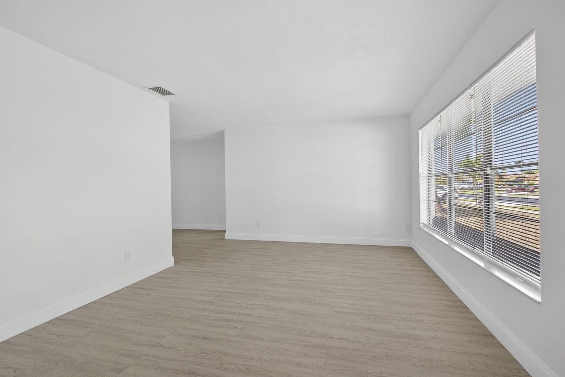 129 Bilbao Street, Royal Palm Beach, FL 33411 Photo