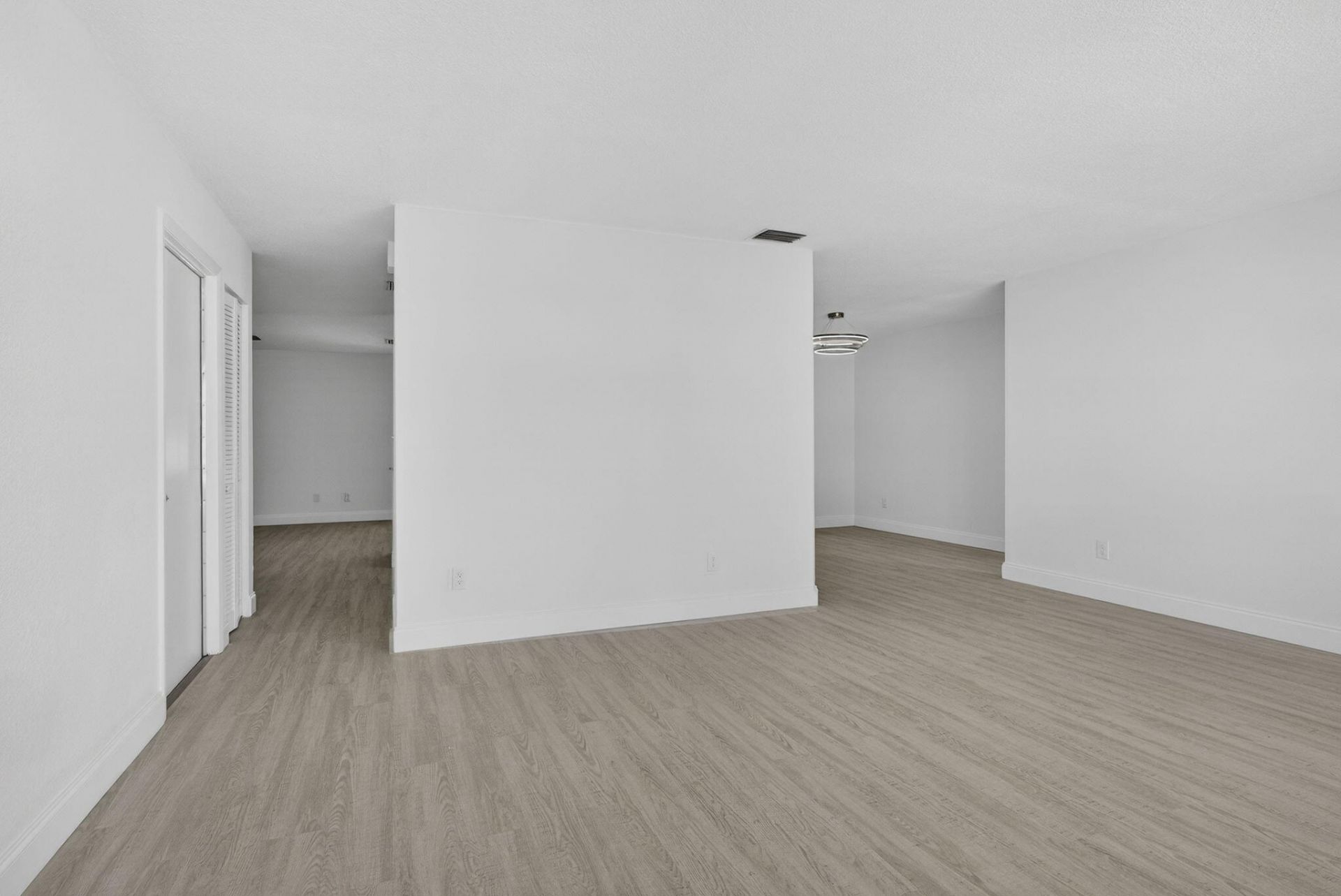 129 Bilbao Street, Royal Palm Beach, FL 33411 Photo