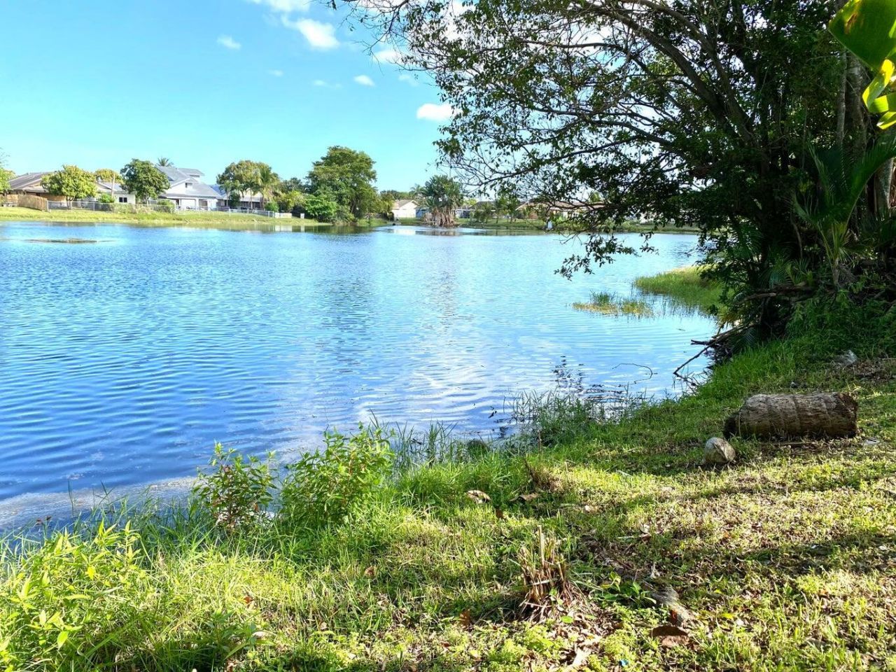 1301 SW 75th Avenue, North Lauderdale, FL 33068 Photo