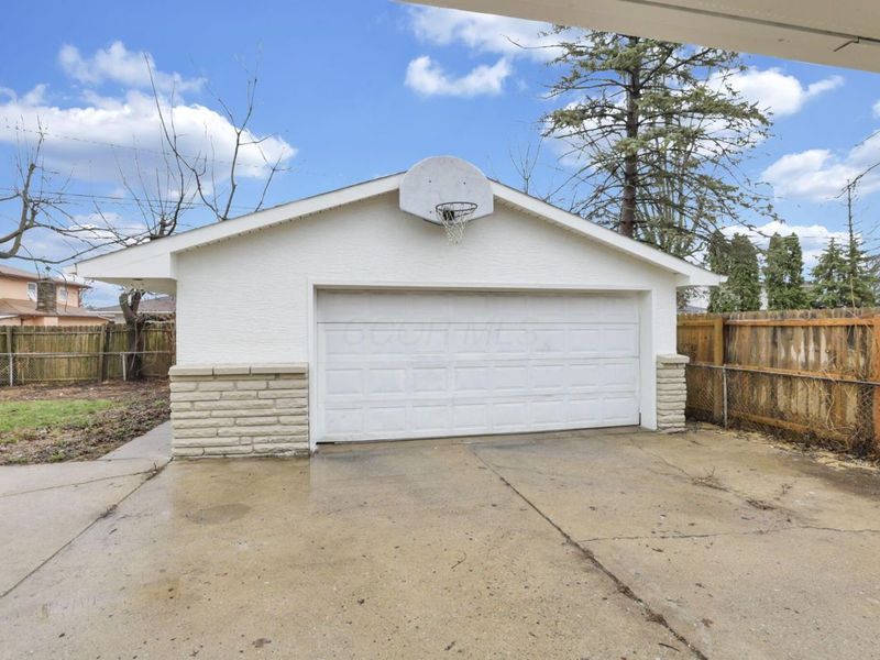 5524 Driftwood Road , Columbus, OH 43229 Photo 39