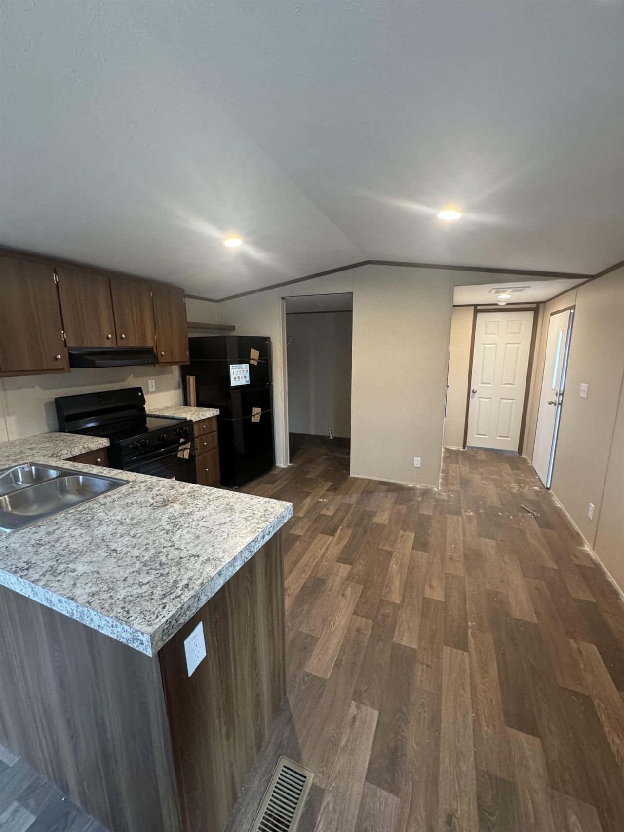 8535 Black Creek Rd. Photo 8