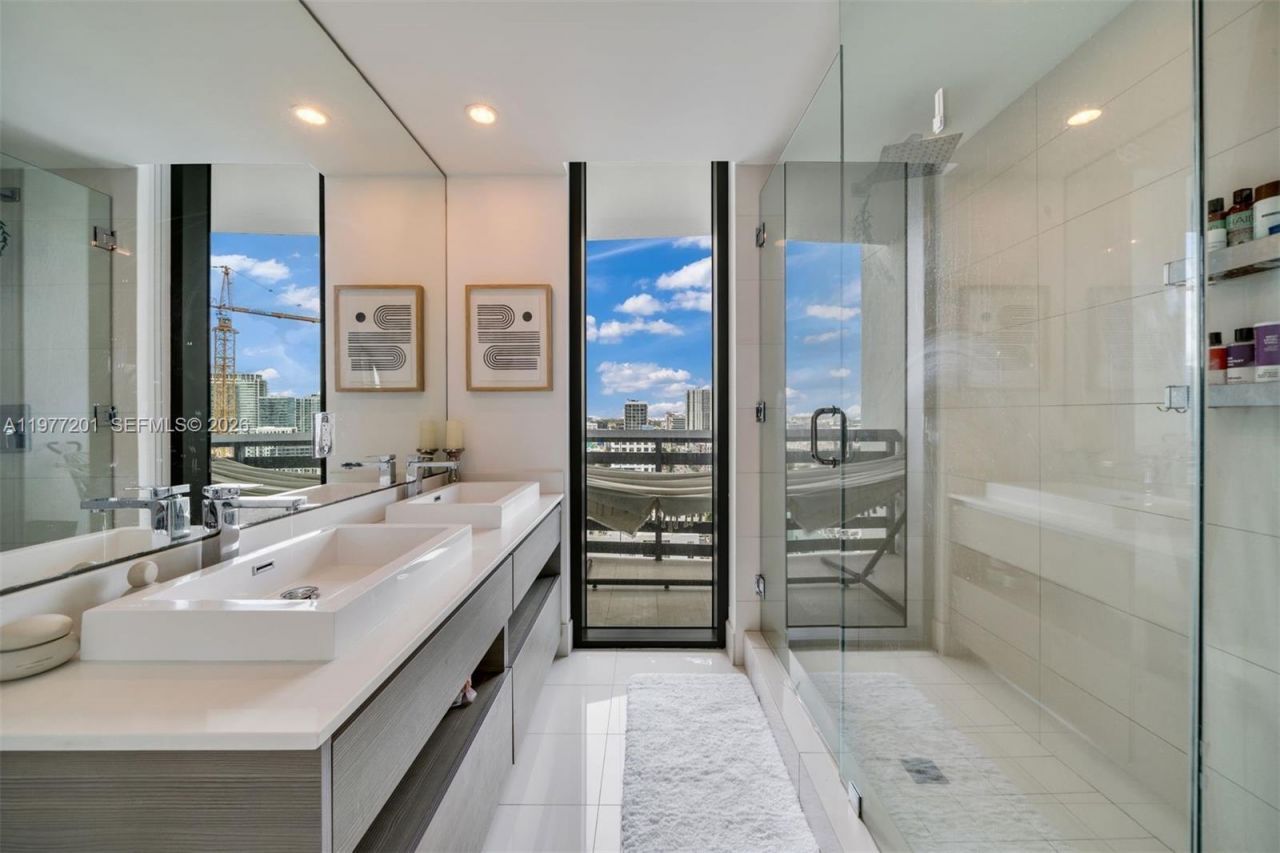 460 NE 28th St, Unit 1901, Miami, FL 33137 Photo