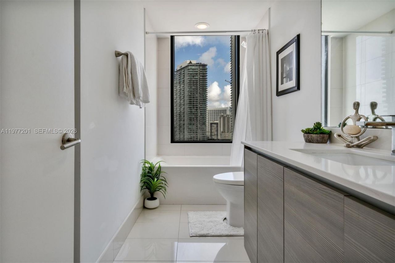 460 NE 28th St, Unit 1901, Miami, FL 33137 Photo