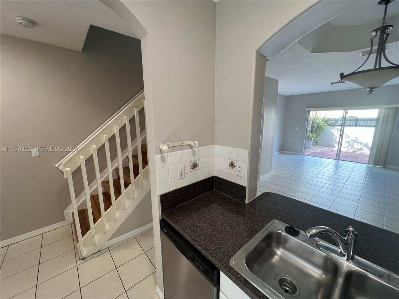 110 SW 109th Ave, Unit 15, Sweetwater, FL 33174 Photo