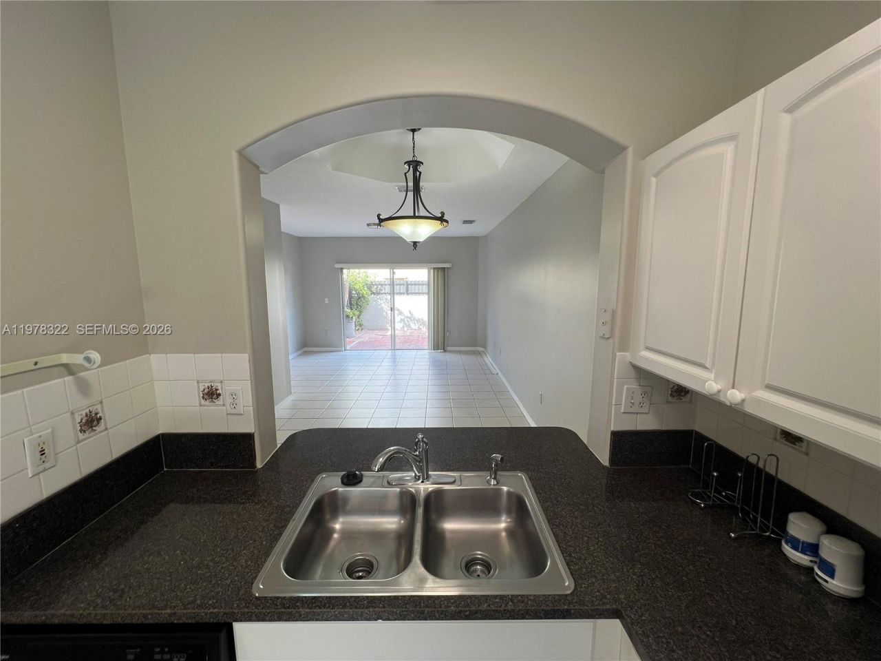 110 SW 109th Ave, Unit 15, Sweetwater, FL 33174 Photo