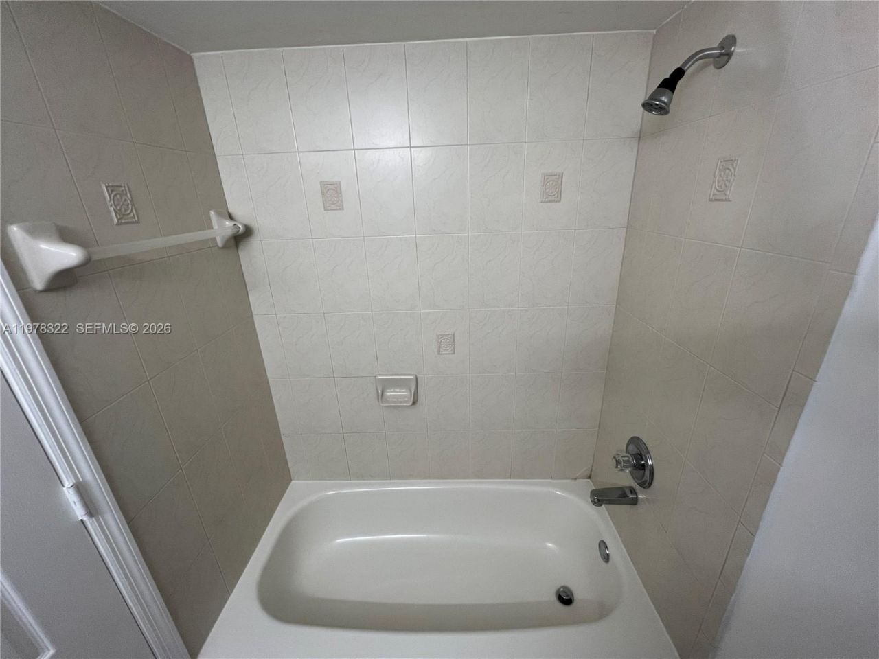 110 SW 109th Ave, Unit 15, Sweetwater, FL 33174 Photo