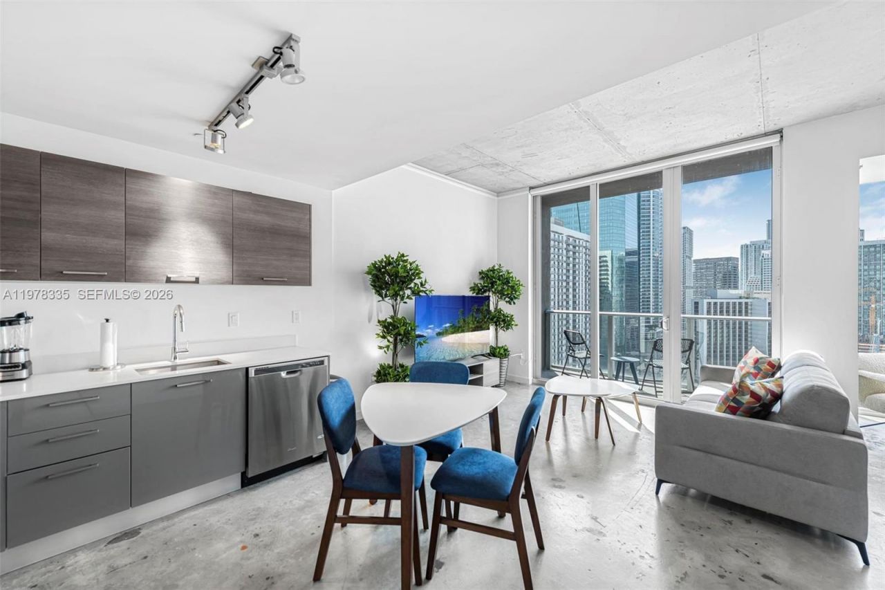 151 SE 1st St, Unit 2409, Miami, FL 33131 Photo