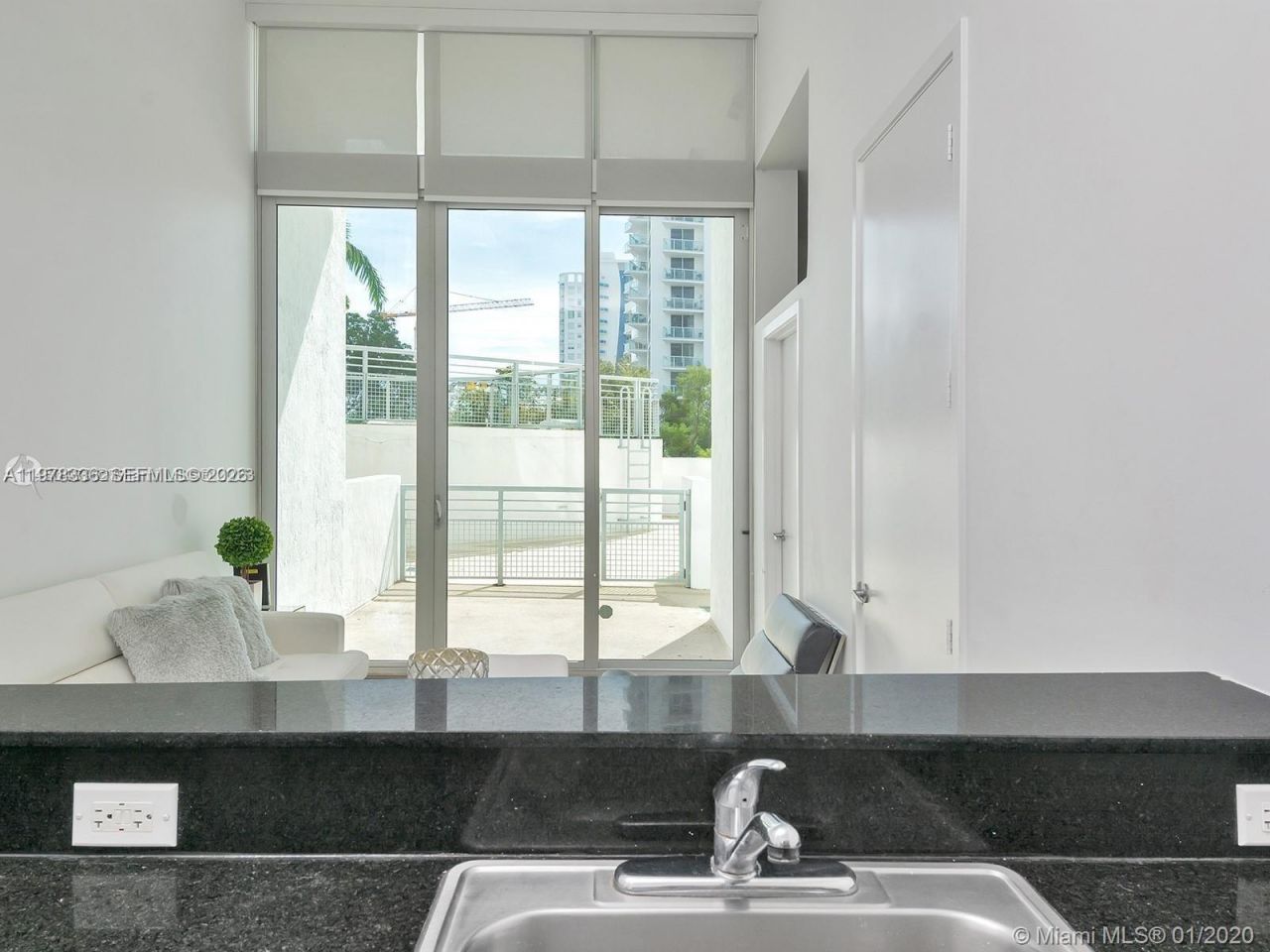2200 NE 4th Ave , Unit 406, Miami, FL 33137 Photo