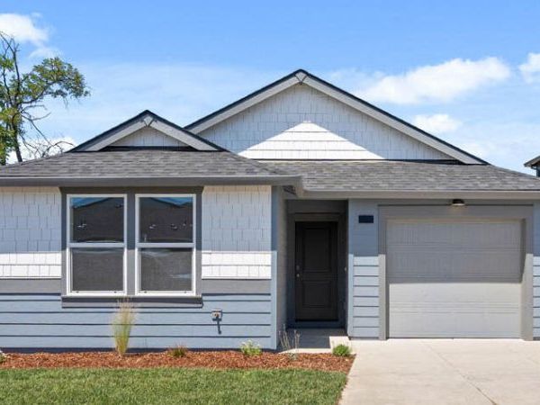 214 Darlington Street, Medford, OR 97501