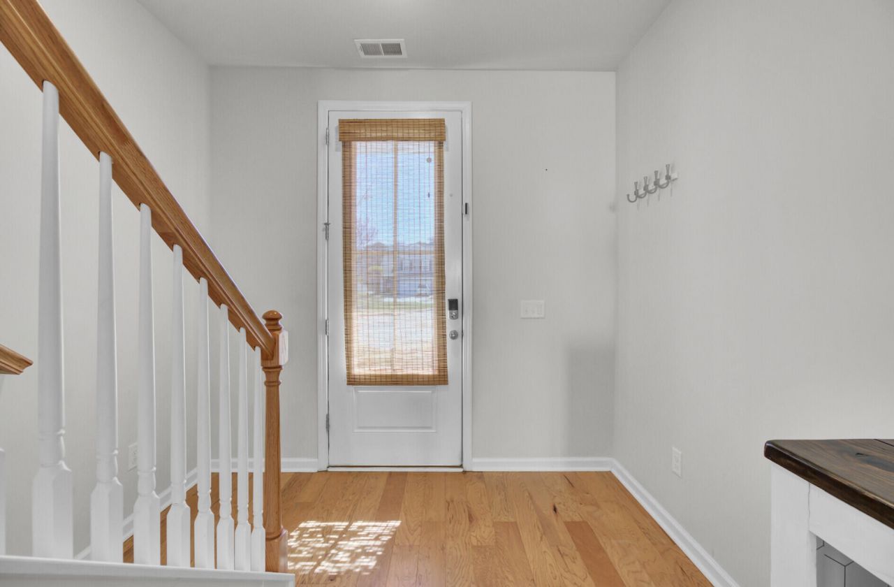 3889 Sawmill Court Photo 14