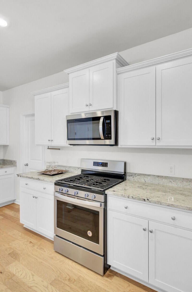 3889 Sawmill Court Photo 16