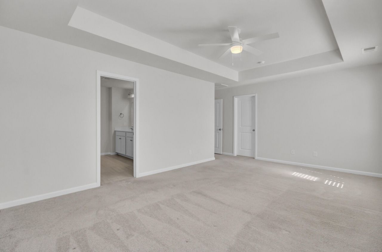 3889 Sawmill Court Photo 26