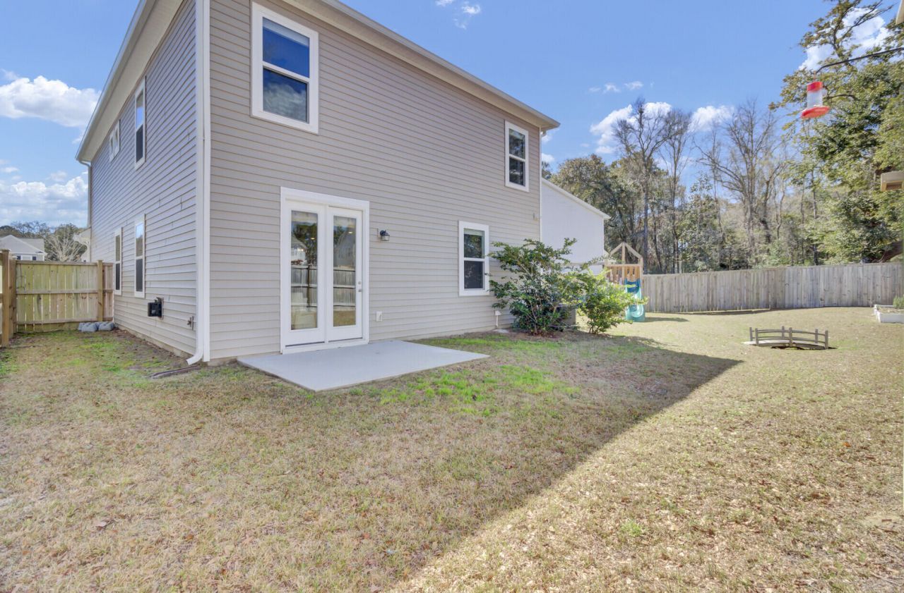 3889 Sawmill Court Photo 42