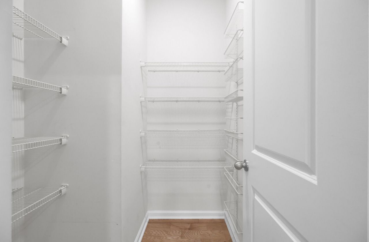 3889 Sawmill Court Photo 48