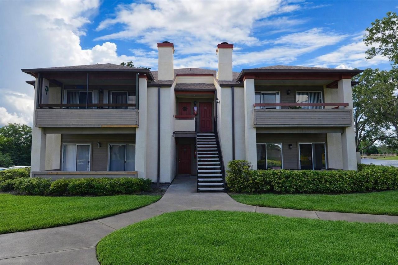 10263 Gandy Boulevard N, Unit 305, Saint Petersburg, FL 33702 Photo