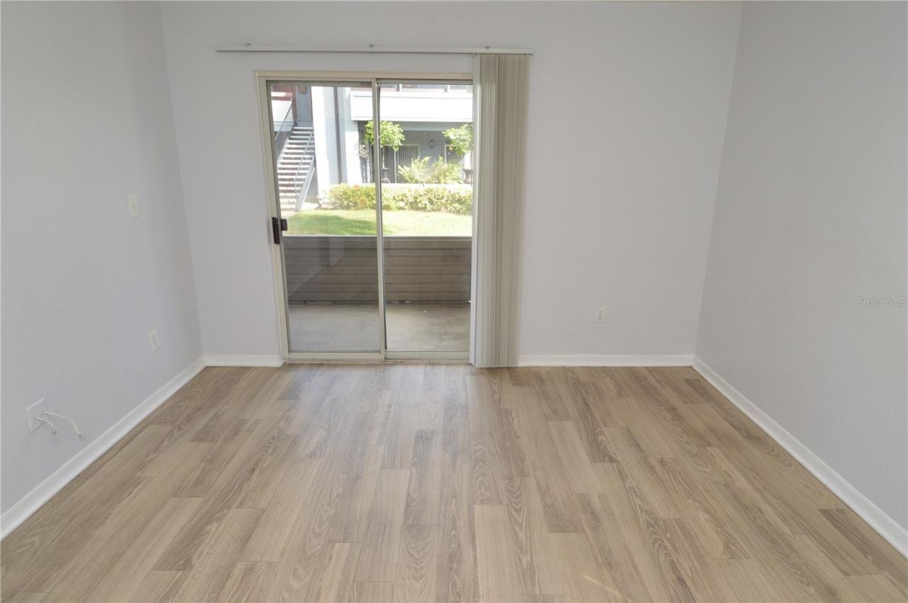 10263 Gandy Boulevard N, Unit 305, Saint Petersburg, FL 33702 Photo