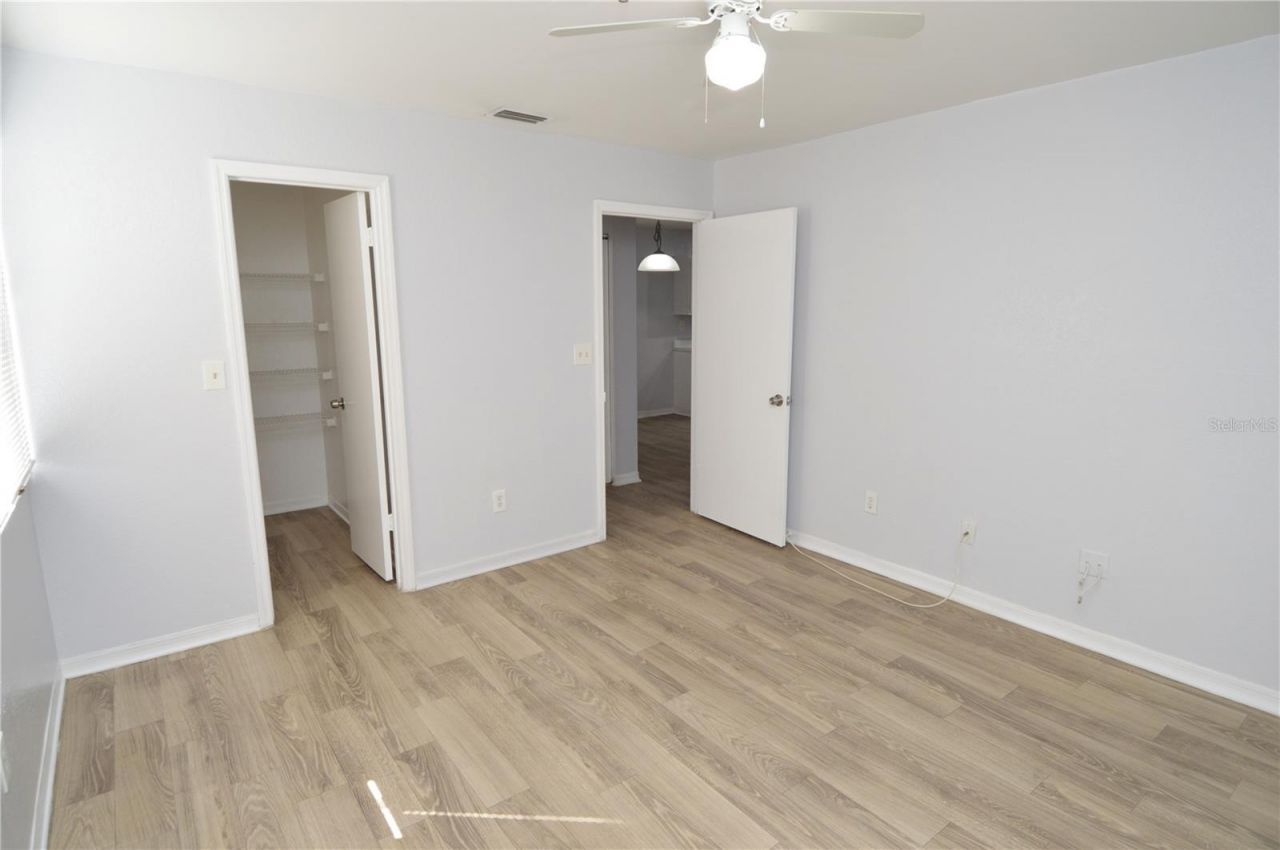 10263 Gandy Boulevard N, Unit 305, Saint Petersburg, FL 33702 Photo