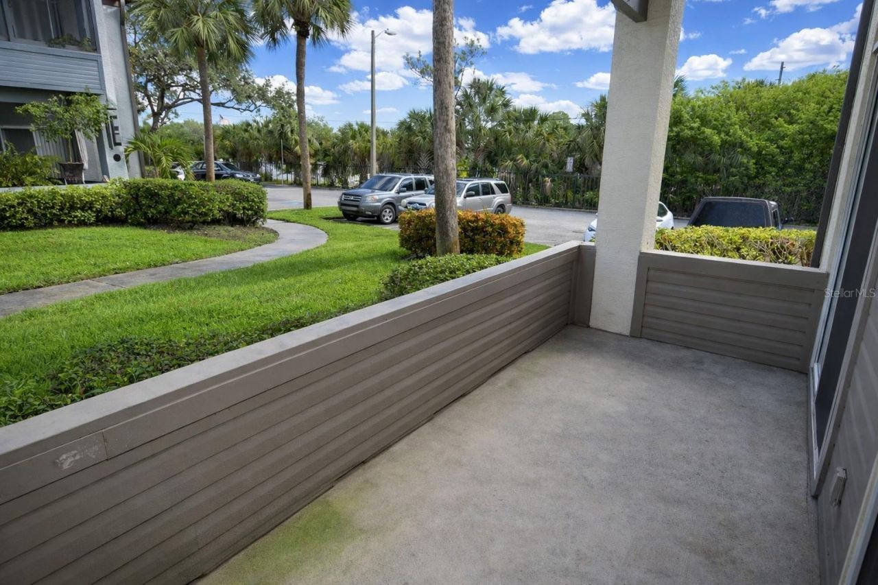 10263 Gandy Boulevard N, Unit 305, Saint Petersburg, FL 33702 Photo