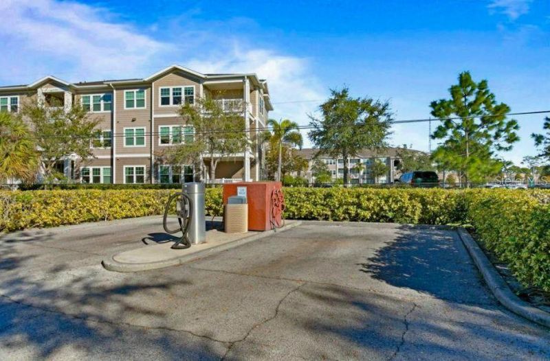 10263 Gandy Boulevard N, Unit 305, Saint Petersburg, FL 33702 Photo