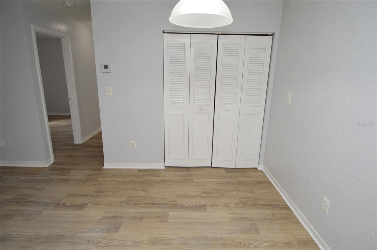 10263 Gandy Boulevard N, Unit 305, Saint Petersburg, FL 33702 Photo