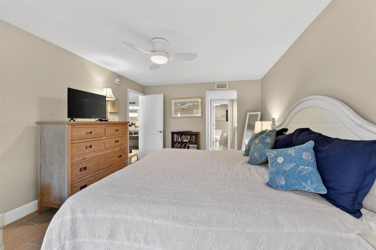 5655 Gulf Of Mexico Drive , Unit D107, Longboat Key, FL 34228 Photo