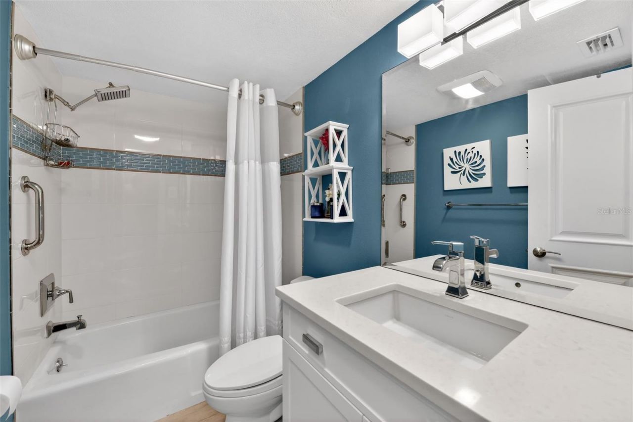 5655 Gulf Of Mexico Drive , Unit D107, Longboat Key, FL 34228 Photo