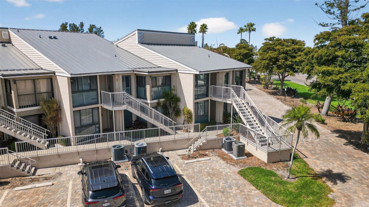 5655 Gulf Of Mexico Drive , Unit D107, Longboat Key, FL 34228 Photo