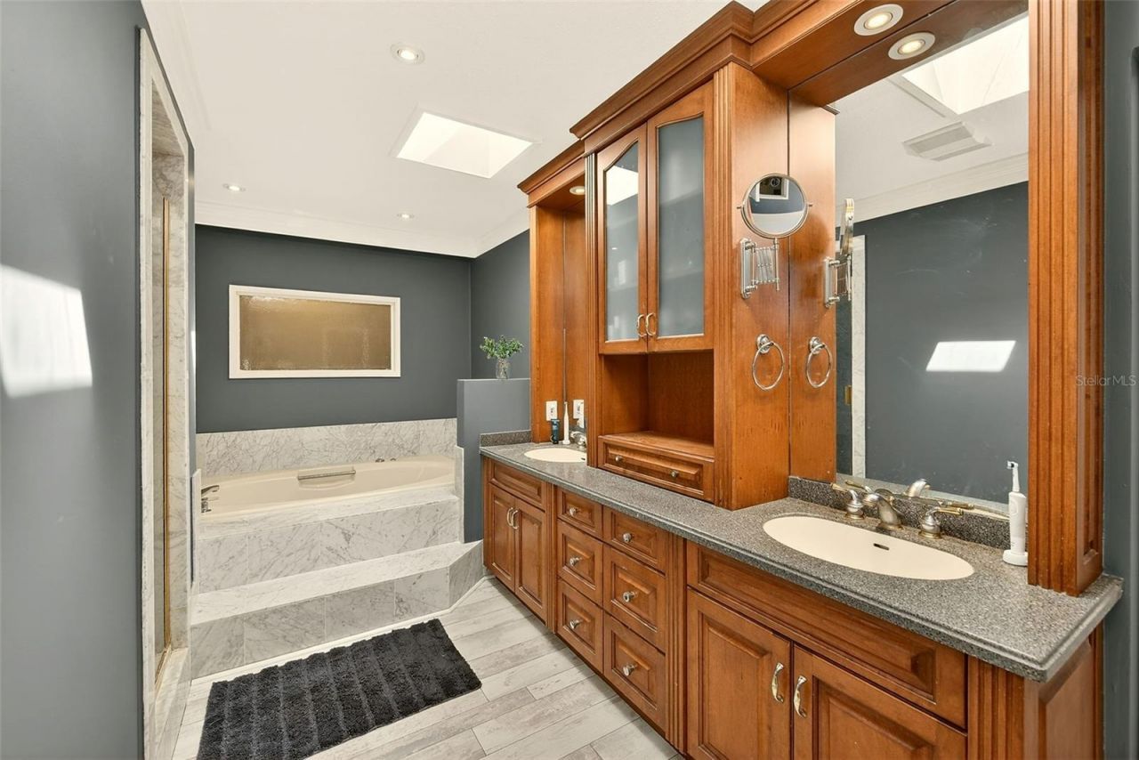 1725 Long Bow Lane, Clearwater, FL 33764 Photo