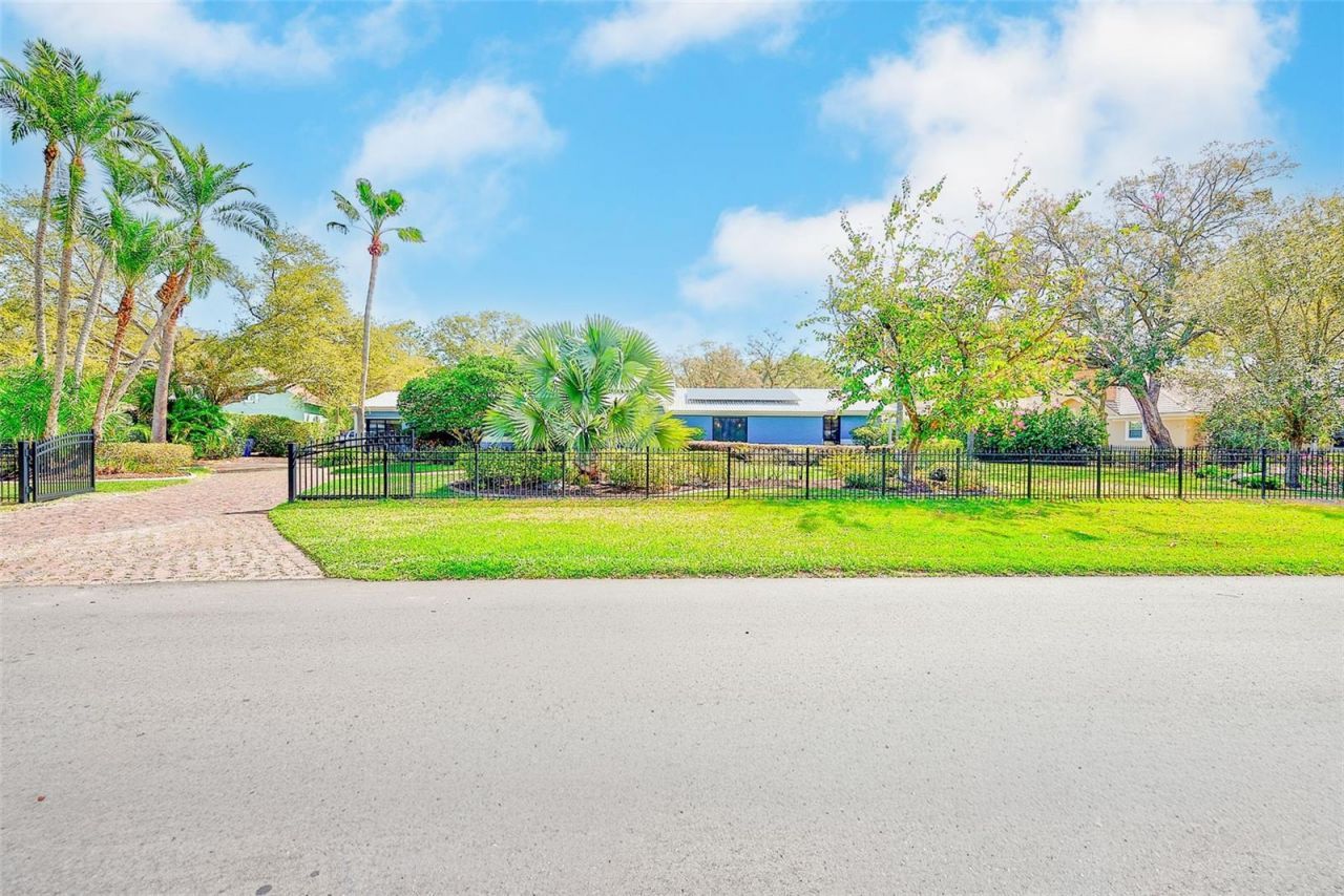 1725 Long Bow Lane, Clearwater, FL 33764 Photo