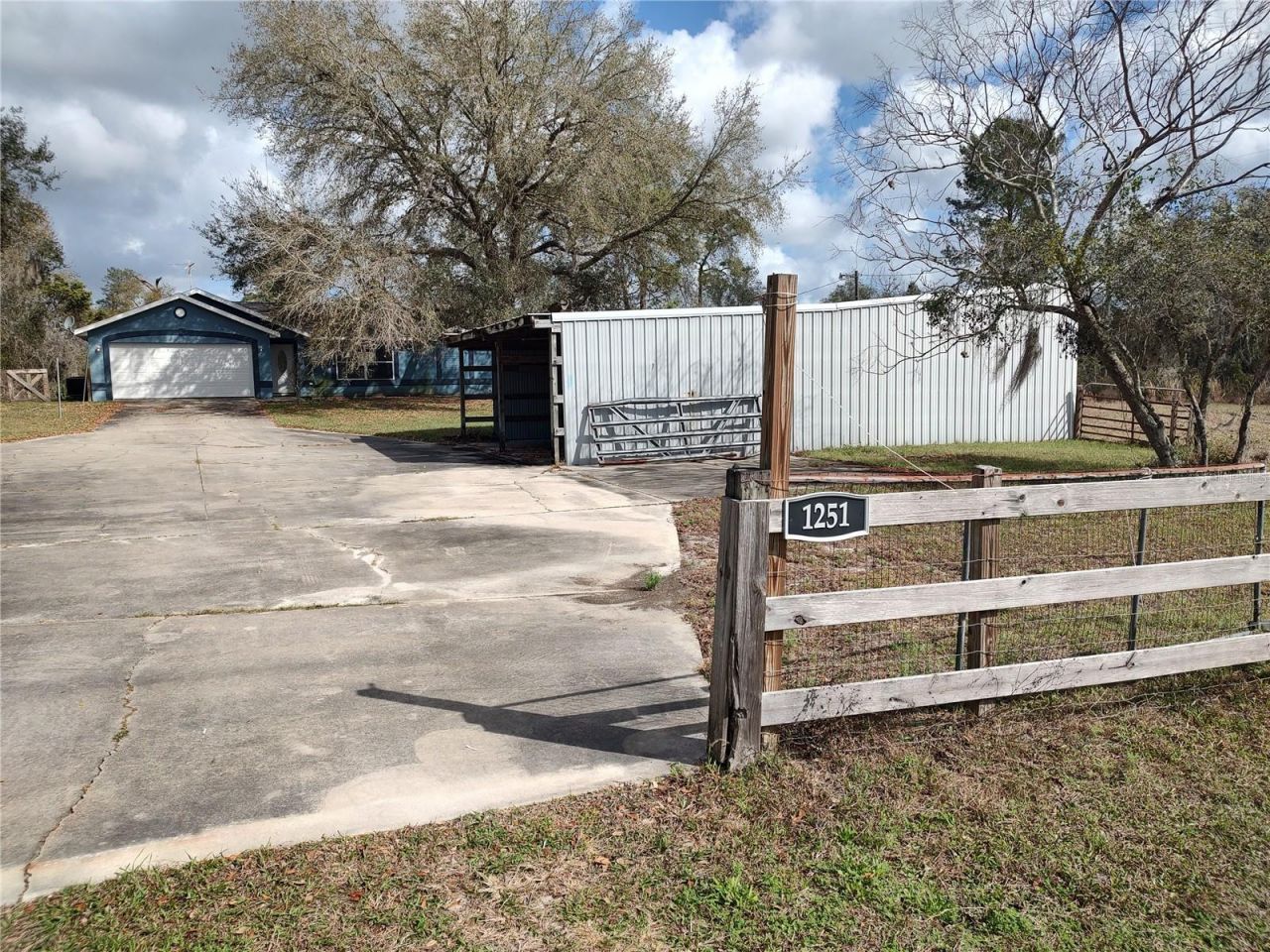 1251 Seminole Drive, De Leon Springs, FL 32130 Photo