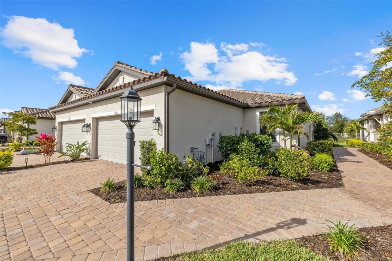 6065 Mesa Gln, Bradenton, FL 34203 Photo