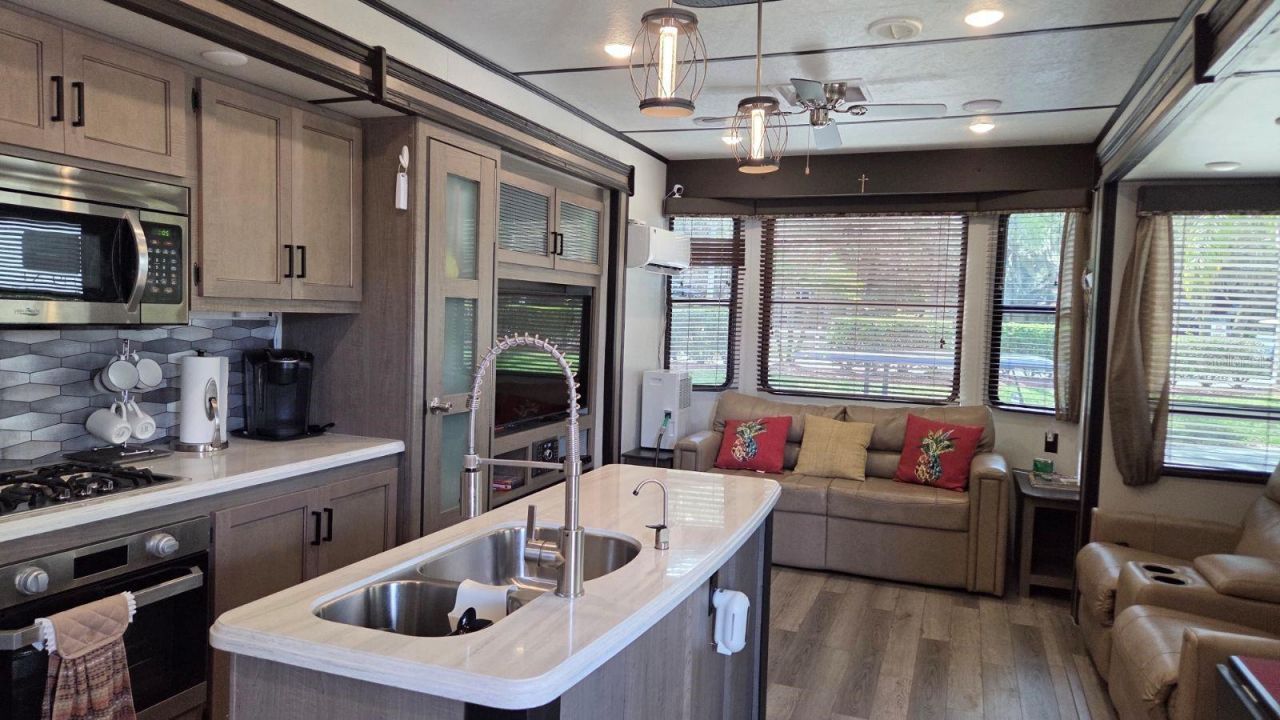 431 Waterway Drive , River Ranch, FL 33867 Photo