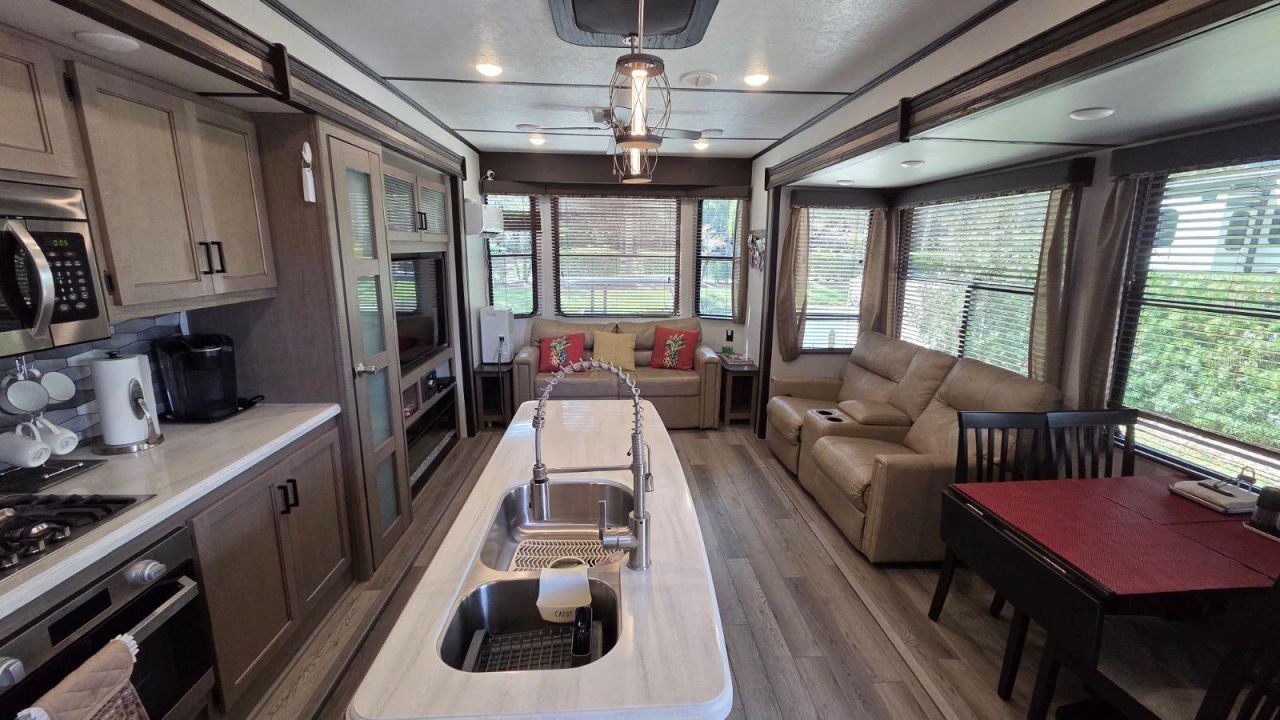 431 Waterway Drive , River Ranch, FL 33867 Photo