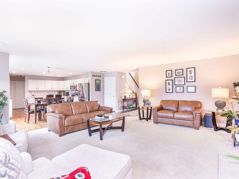 1035 Hunterallen Drive, Florence, KY 41042 Photo 9